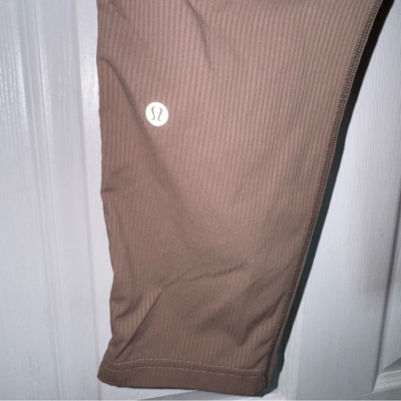Lululemon Dance Studio MR Crop Pants 4 Taupetastic - Picture 8 of 9